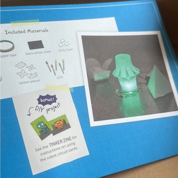 Kiwico Paper Circuts - NEW - Picture 3 of 3